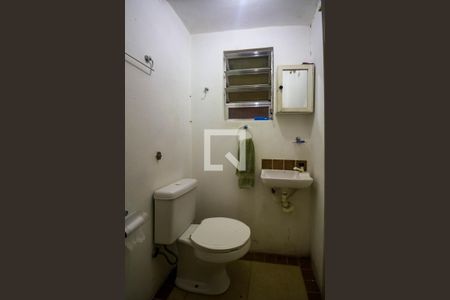 Casa à venda com 200m², 3 quartos e 3 vagasBanheiro de serviço