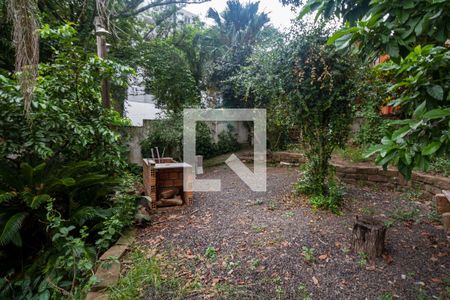 Casa à venda com 200m², 3 quartos e 3 vagasQuintal
