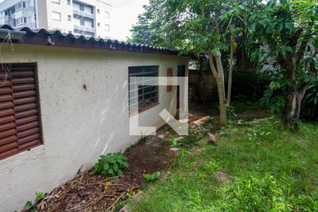 Casa à venda com 200m², 3 quartos e 3 vagasCasa fundos