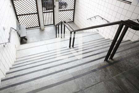 Apartamento para alugar com 52m², 1 quarto e 1 vagaEscada