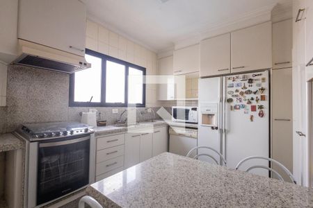 Apartamento à venda com 120m², 3 quartos e 3 vagasCozinha