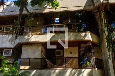 Apartamento à venda com 206m², 3 quartos e 3 vagasFachada