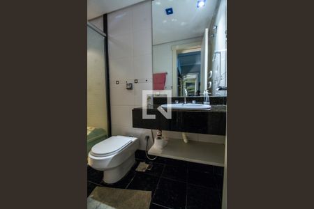 Apartamento à venda com 206m², 3 quartos e 3 vagasBanheiro da Suíte 1