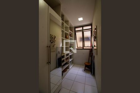 Apartamento à venda com 206m², 3 quartos e 3 vagasDespensa