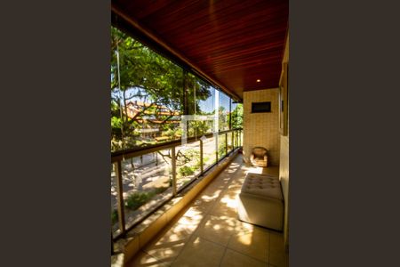 Apartamento à venda com 206m², 3 quartos e 3 vagasVaramda