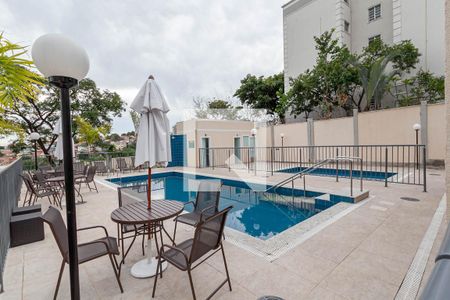 Apartamento para alugar com 48m², 2 quartos e 1 vaga Apartamento para alugar com 48m², 2 quartos e 1 vagaÁrea comum - Piscina