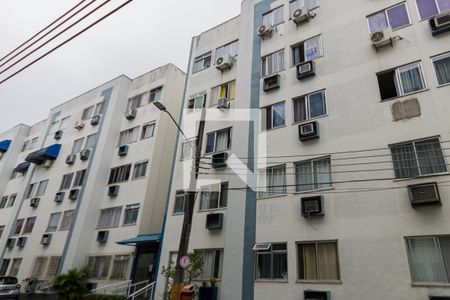 Apartamento à venda com 60m², 2 quartos e 1 vaga Apartamento à venda com 60m², 2 quartos e 1 vagaFachada