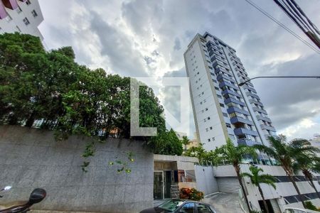 Apartamento à venda com 170m², 3 quartos e 2 vagasFachada