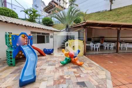 Apartamento à venda com 170m², 3 quartos e 2 vagasÁrea comum - Playground