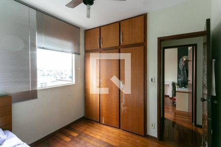 Apartamento à venda com 170m², 3 quartos e 2 vagasQuarto 2