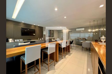 Apartamento à venda com 155m², 4 quartos e 4 vagasSala