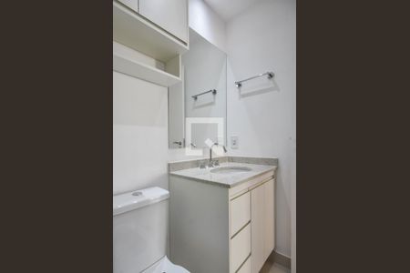 Apartamento para alugar com 65m², 2 quartos e 2 vagasBanheiro 02