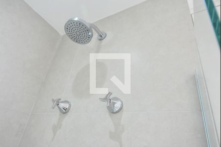 Apartamento para alugar com 65m², 2 quartos e 2 vagasBanheiro 02