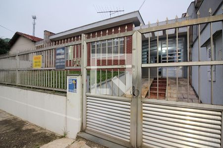 Casa à venda com 270m², 3 quartos e 4 vagasFachada