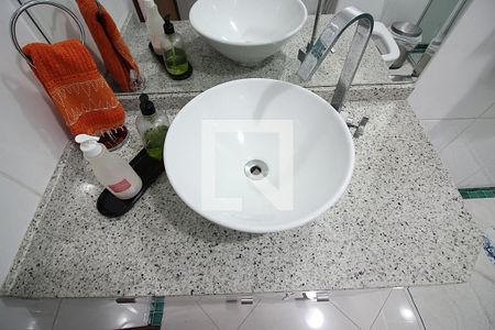 Casa à venda com 270m², 3 quartos e 4 vagasBanheiro Social