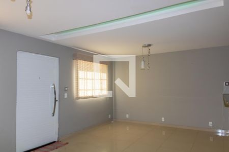 Sala de casa à venda com 4 quartos, 184m² em Abolição, Rio de Janeiro