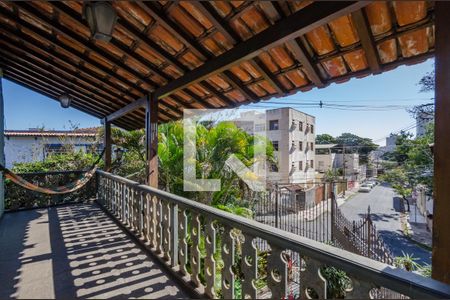 Casa para alugar com 270m², 5 quartos e 4 vagasVaranda da Suíte 1