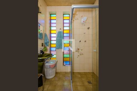 Casa para alugar com 270m², 5 quartos e 4 vagasBanheiro Social