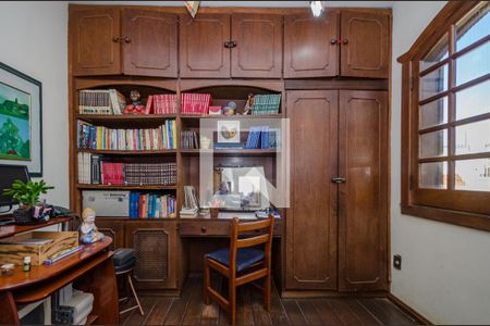 Casa para alugar com 270m², 5 quartos e 4 vagasQuarto 5