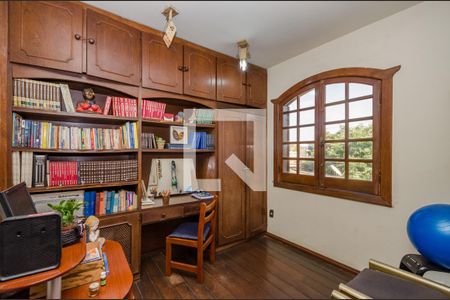 Casa para alugar com 270m², 5 quartos e 4 vagasQuarto 5