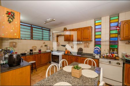 Casa para alugar com 270m², 5 quartos e 4 vagasCozinha