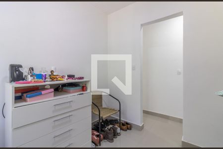 Casa de condomínio para alugar com 250m², 4 quartos e 3 vagasSuíte 1 - closet
