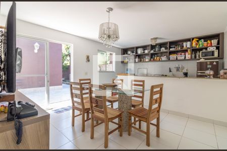 Casa de condomínio para alugar com 250m², 4 quartos e 3 vagasSala 1 (anexo)