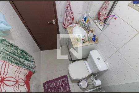 Casa de condomínio para alugar com 250m², 4 quartos e 3 vagasSuíte 2 - banheiro