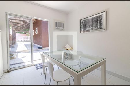 Casa de condomínio para alugar com 250m², 4 quartos e 3 vagasSala 2 (anexo)