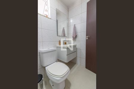 Casa de condomínio para alugar com 250m², 4 quartos e 3 vagasBanheiro Social