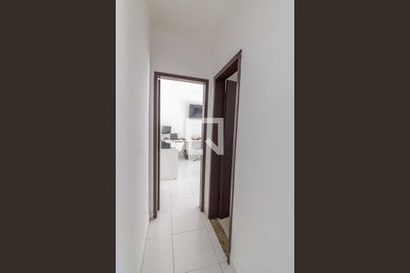 Casa de condomínio para alugar com 250m², 4 quartos e 3 vagasCorredor (anexo)