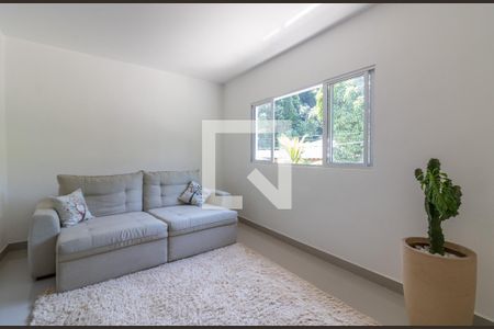 Antessala de casa de condomínio para alugar com 4 quartos, 250m² em Vargem Pequena, Rio de Janeiro