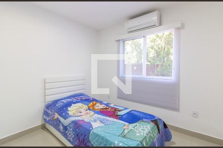 Casa de condomínio para alugar com 250m², 4 quartos e 3 vagasQuarto