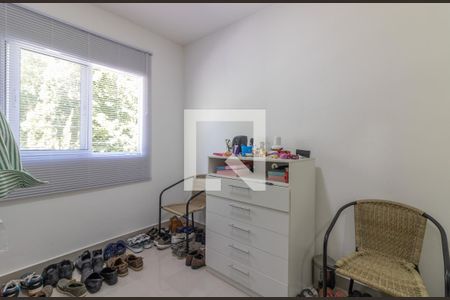 Casa de condomínio para alugar com 250m², 4 quartos e 3 vagasSuíte 1 - closet