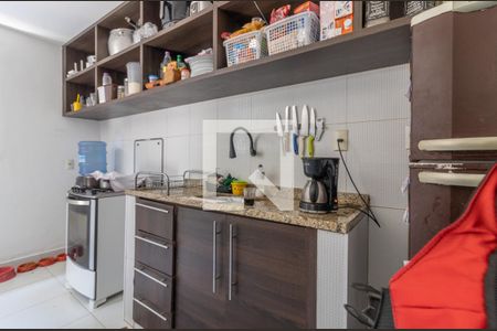 Casa de condomínio para alugar com 250m², 4 quartos e 3 vagasCozinha (anexo)