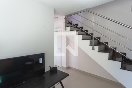 Sala de apartamento à venda com 2 quartos, 57m² em Funcionários, Belo Horizonte