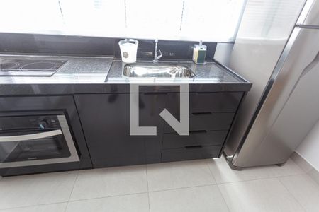 Apartamento à venda com 57m², 2 quartos e 2 vagas Apartamento à venda com 57m², 2 quartos e 2 vagasArmário da Cozinha