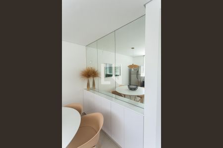 Apartamento à venda com 57m², 2 quartos e 2 vagas Apartamento à venda com 57m², 2 quartos e 2 vagasArmário da Cozinha