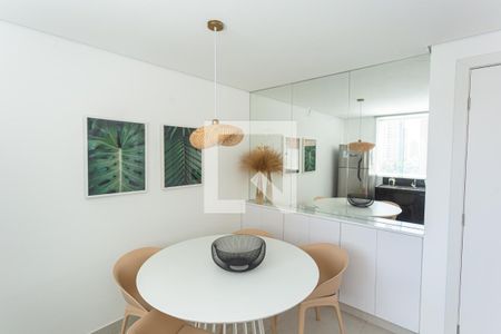 Apartamento à venda com 57m², 2 quartos e 2 vagas Apartamento à venda com 57m², 2 quartos e 2 vagasCozinha