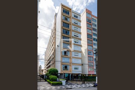 Apartamento para alugar com 192m², 3 quartos e 2 vagas Apartamento para alugar com 192m², 3 quartos e 2 vagasFachada