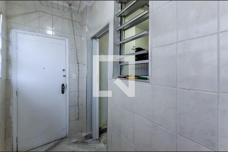 Apartamento para alugar com 192m², 3 quartos e 2 vagas Apartamento para alugar com 192m², 3 quartos e 2 vagasÁrea de serviço
