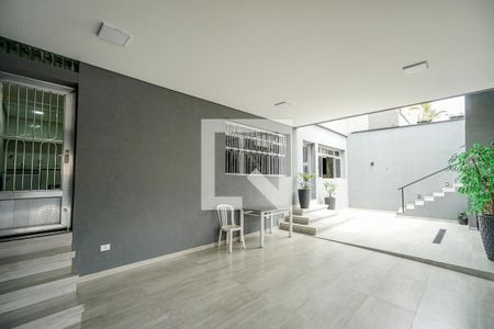 Casa para alugar com 200m², 3 quartos e 3 vagas Casa para alugar com 200m², 3 quartos e 3 vagasGaragem