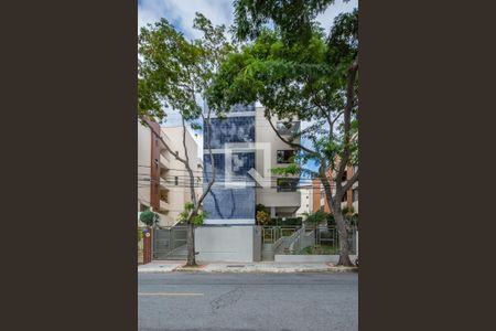 Apartamento para alugar com 95m², 2 quartos e 1 vaga Apartamento para alugar com 95m², 2 quartos e 1 vagaFachada