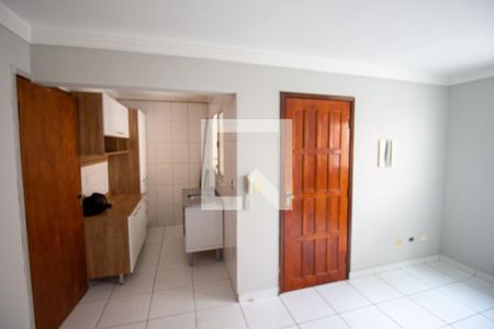 Sala de casa de condomínio à venda com 2 quartos, 65m² em Vila Campanela, São Paulo