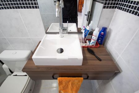 Casa à venda com 180m², 3 quartos e 2 vagas Casa à venda com 180m², 3 quartos e 2 vagasBanheiro da Suíte 2
