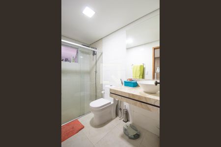 Banheiro da Suíte 1 de casa à venda com 3 quartos, 180m² em Novo Osasco, Osasco