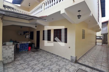 Casa para alugar com 520m², 4 quartos e sem vaga Quintal fundo