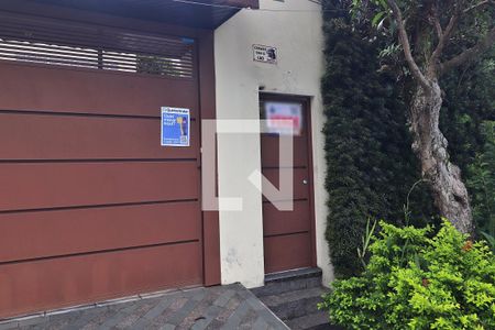 Casa para alugar com 520m², 4 quartos e sem vagaFachada