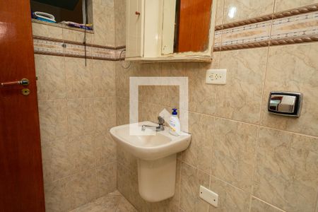 Casa à venda com 199m², 3 quartos e 2 vagasBanheiro Social