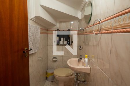 Casa à venda com 199m², 3 quartos e 2 vagasLavabo